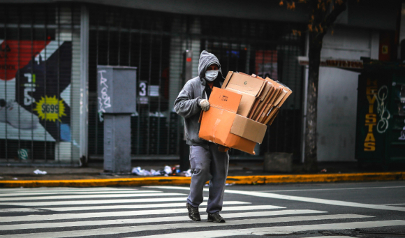Photo of La cuarentena dejó un saldo de casi un 45% de pobres, mientras que el desempleo es mayor al 14%